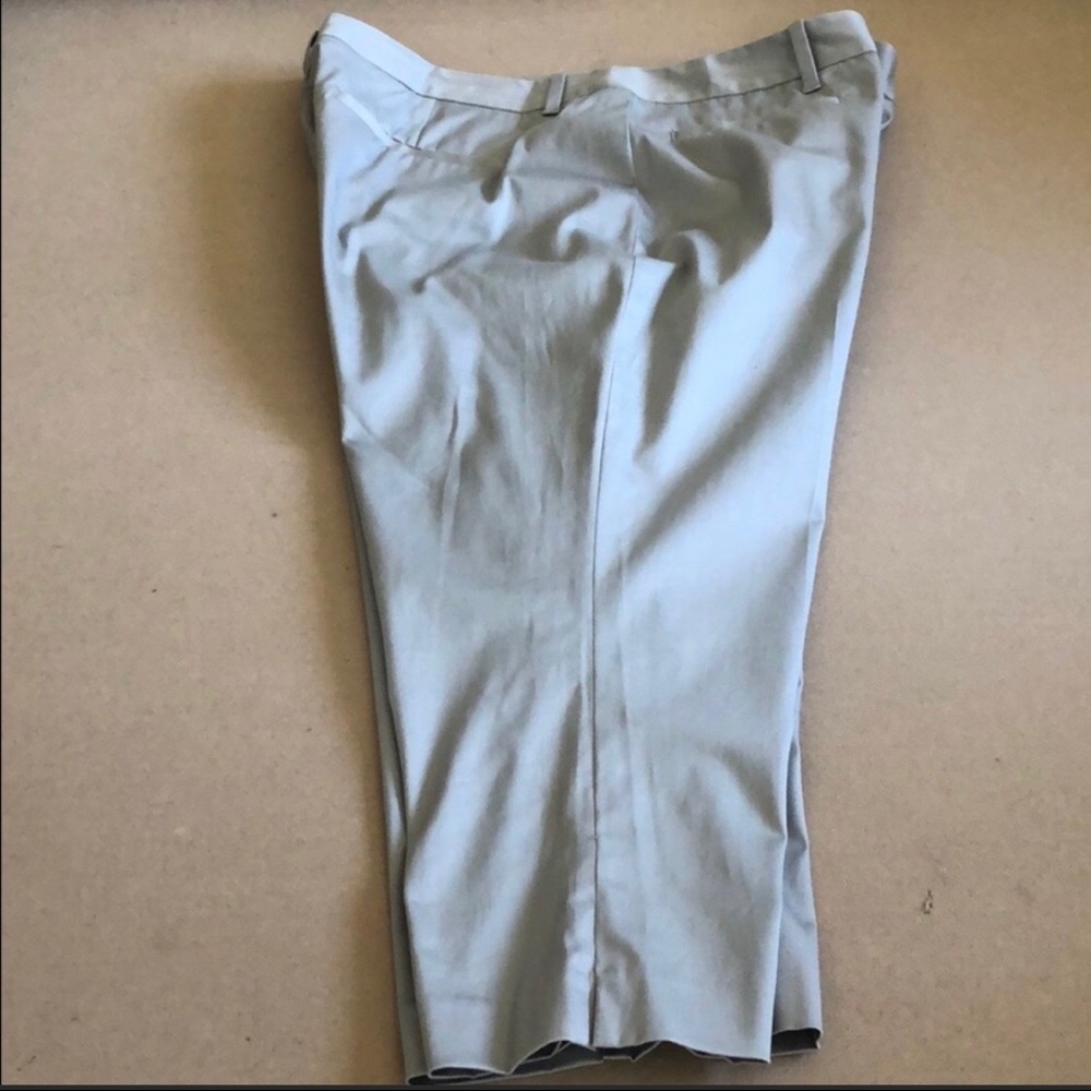 Capri pants - Picture 2 of 2